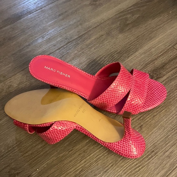 EUC Marc Fisher Pink Heels, Snakeskin Vibe, Size 11 - Picture 4 of 4